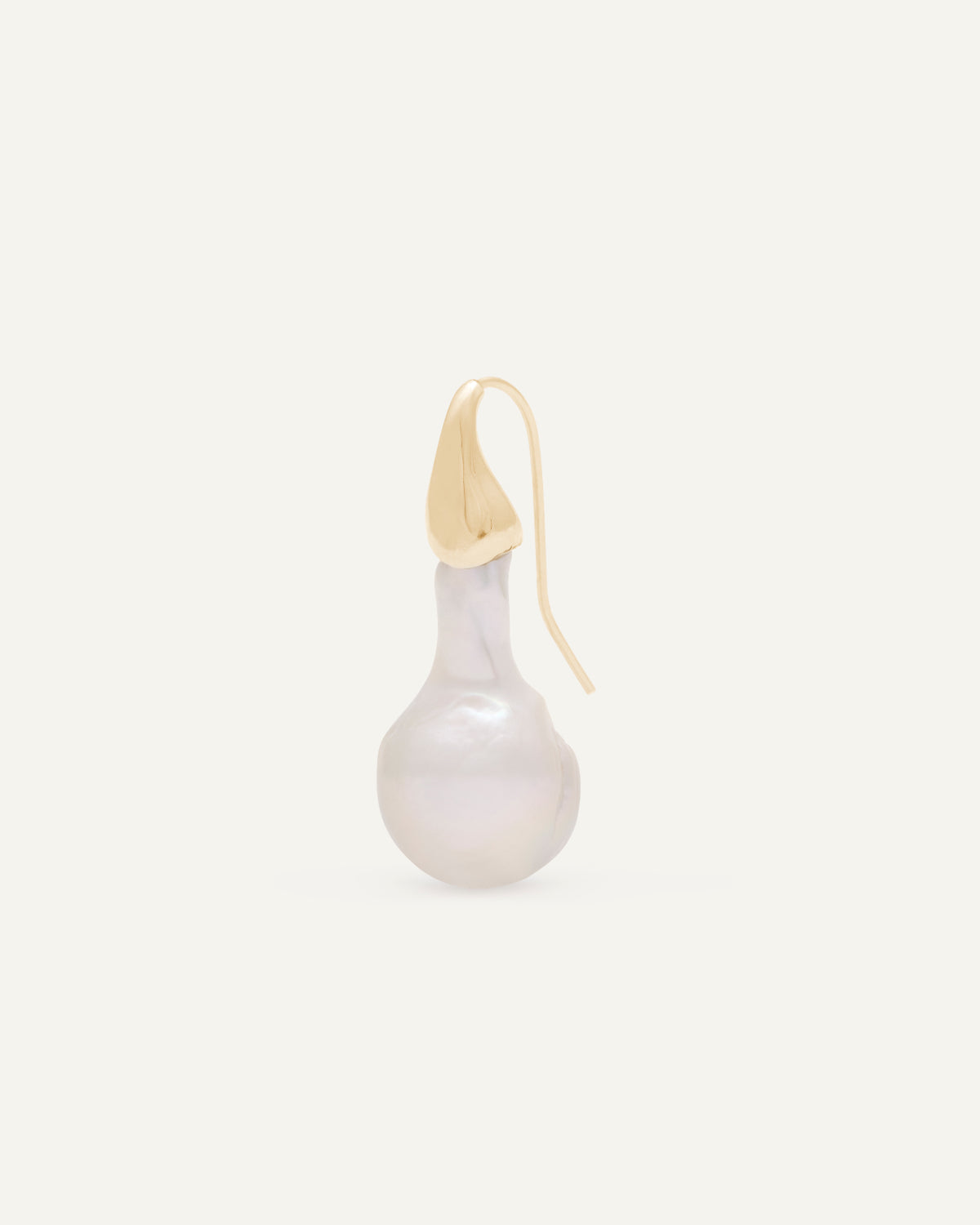 simple pearl earring