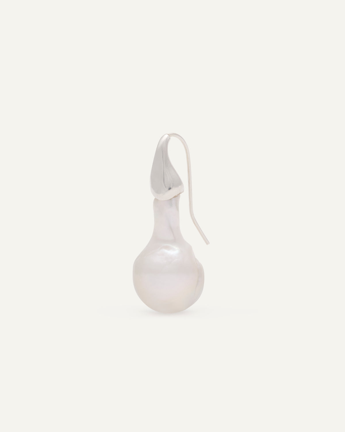 simple pearl earring