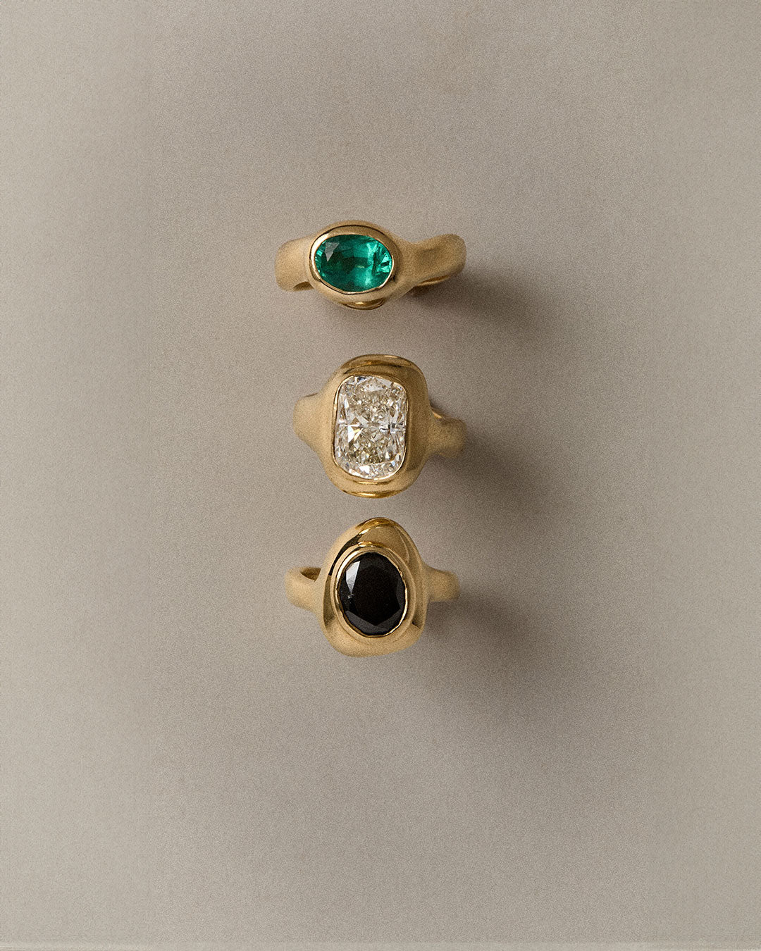 irregular diamond signet – Hernan Herdez